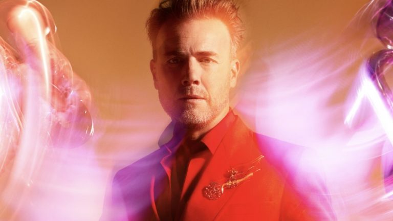 Gary Barlow presenta «Music played by humans»