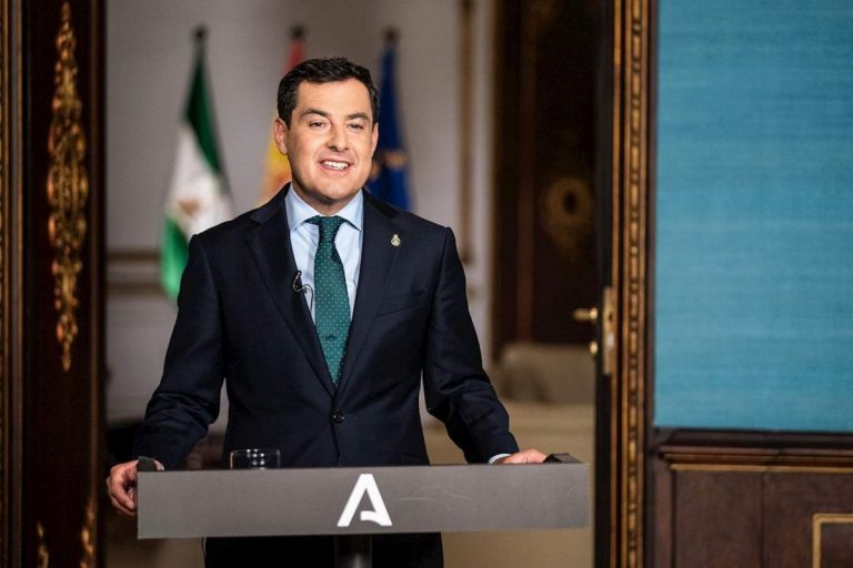 La Junta de Andalucía permite hostelería y comercio en toda Granada
