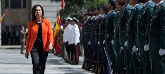 Robles no ve necesarios confinamientos ahora pero no los descarta