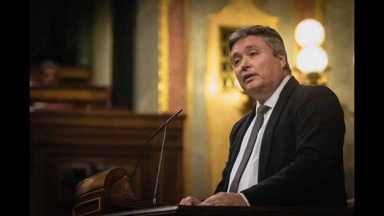 PP, a Campo: «Qué vergüenza, ministro correveidile del separatismo y lametraserillos de Sánchez»