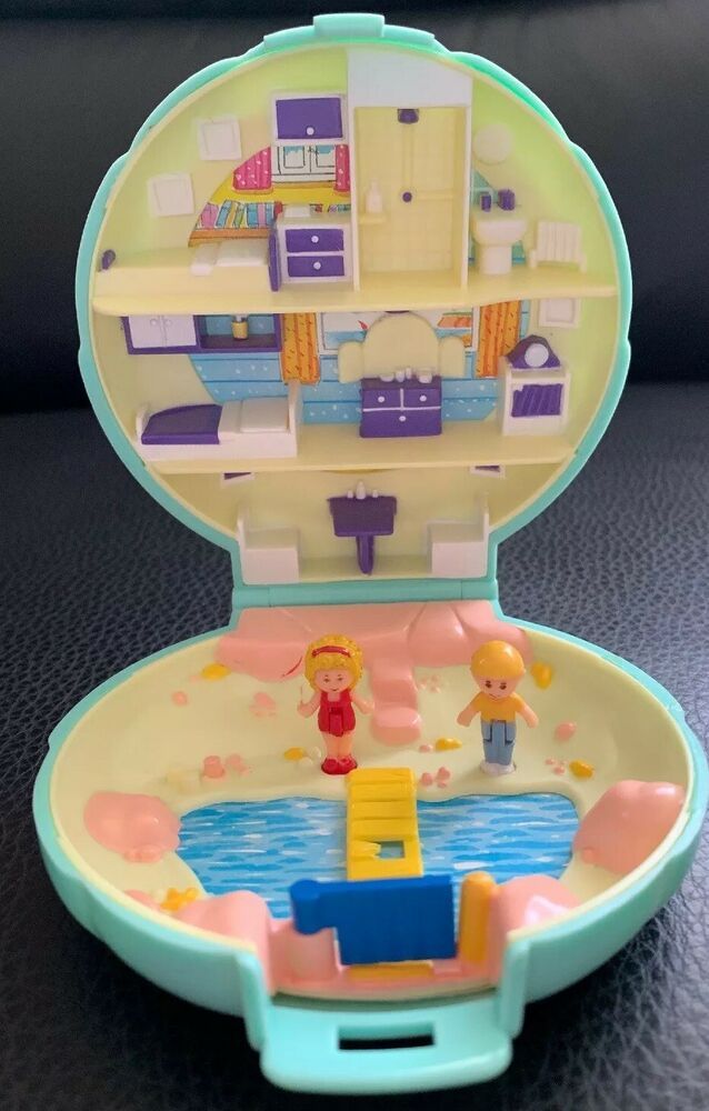 Polly Pocket Beach House