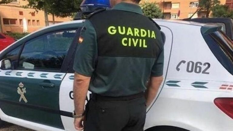 Un hombre arrolla con su coche a su expareja y después se suicida en Silla