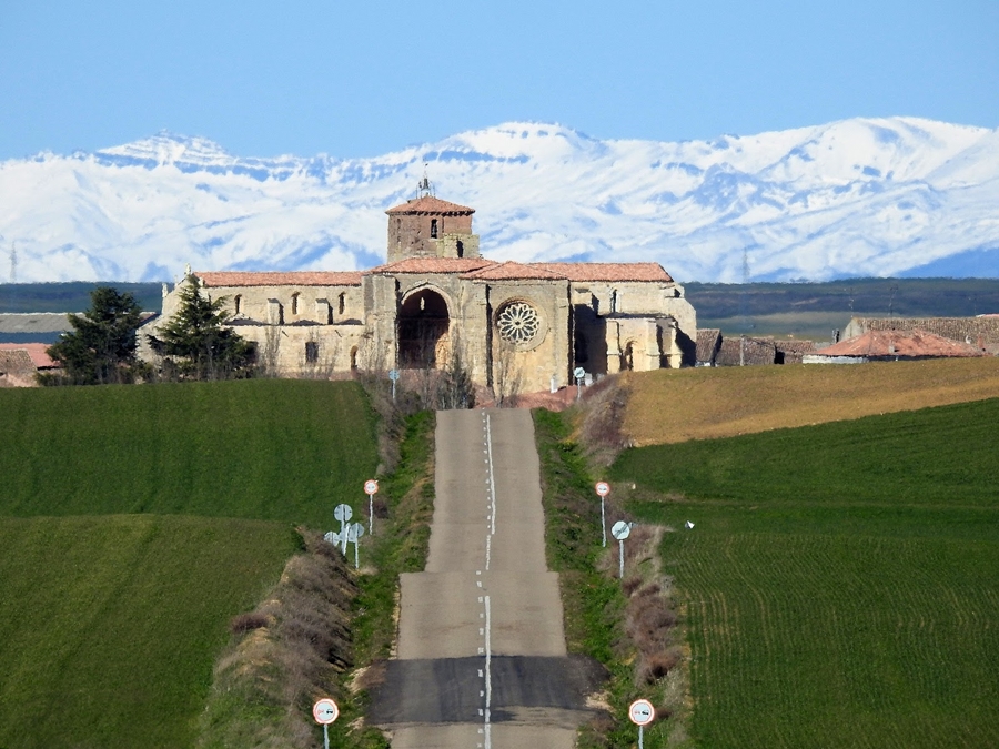 Escápate A Palencia Y Visita A La Imponente Villalcázar De Sirga