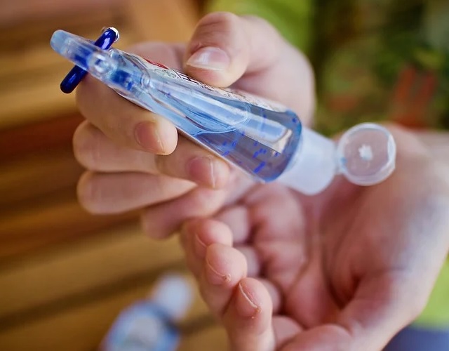 aplicar geles hidroalcoholicos