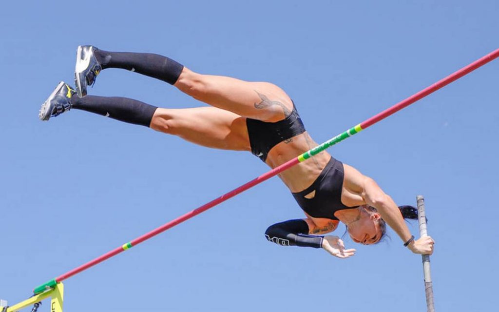 Saltos Con Garrocha Y Salto Alto