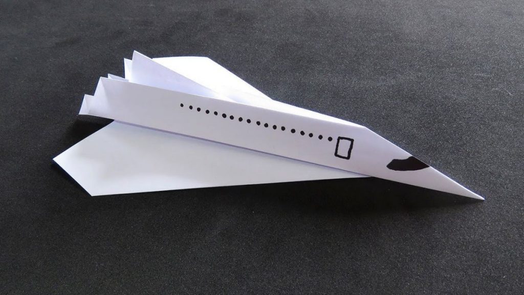 parrilla Absorbente Espera un minuto Cómo hacer un avión de papel que vuele varios segundos