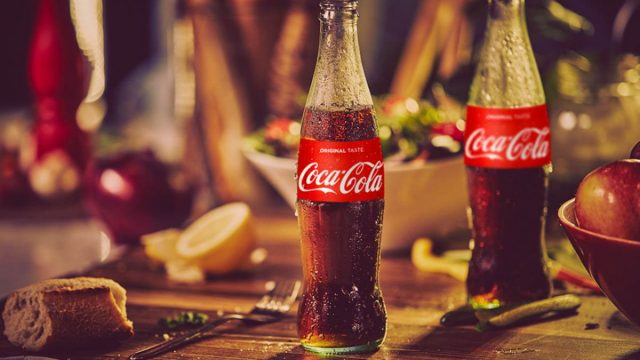 ¿Por qué la Coca-Cola sabe diferente según el país en el que la tomes?