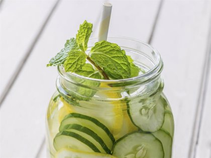 ¡Qué Jarra Más Fresca De Agua De Pepino!