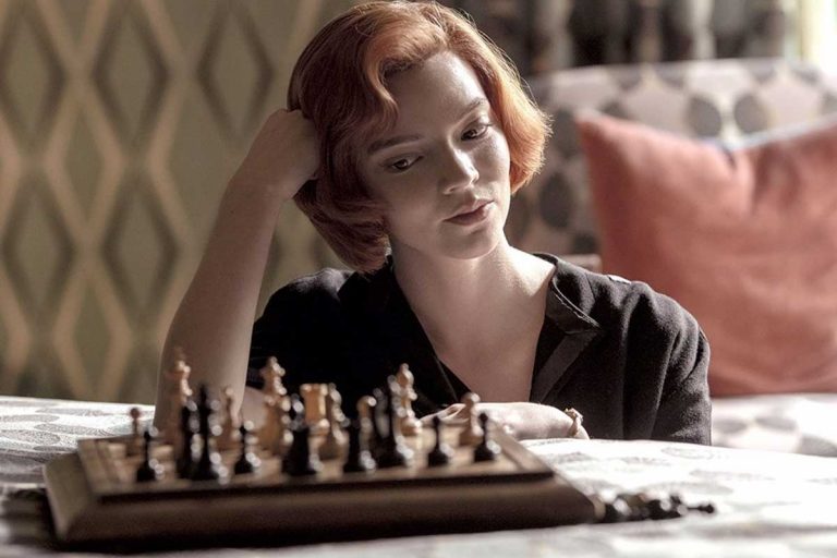 Gambito de Dama: por qué no debes ver la serie de moda en Netflix