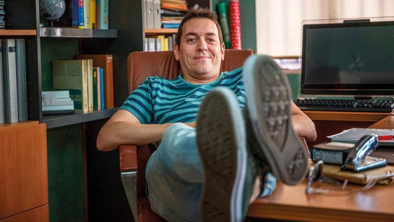 Todos los secretos de ‘Las kellys’ al descubierto: así es la nueva serie de Héctor Lozano