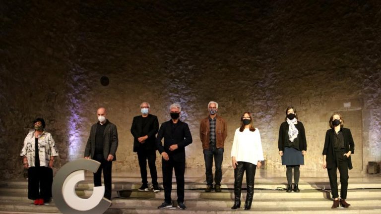 Maria del Mar Bonet y Tricicle reciben los Premis Nacionals de Cultura