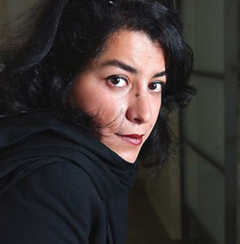 Marjane Satrapi critica que feministas estén en contra de la ‘Ley Trans’
