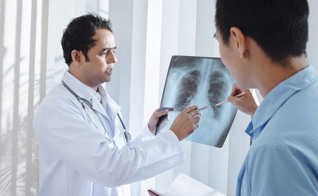 médico radigrafía