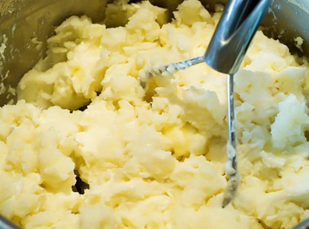 Paso a paso de cómo hacer un puré de patatas con leche