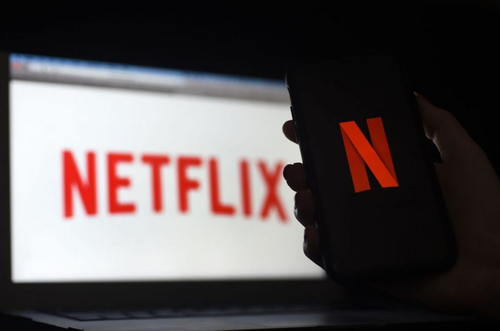 Qué es la reproducción aleatoria de Netflix 36 plataforma streaming peliculas series