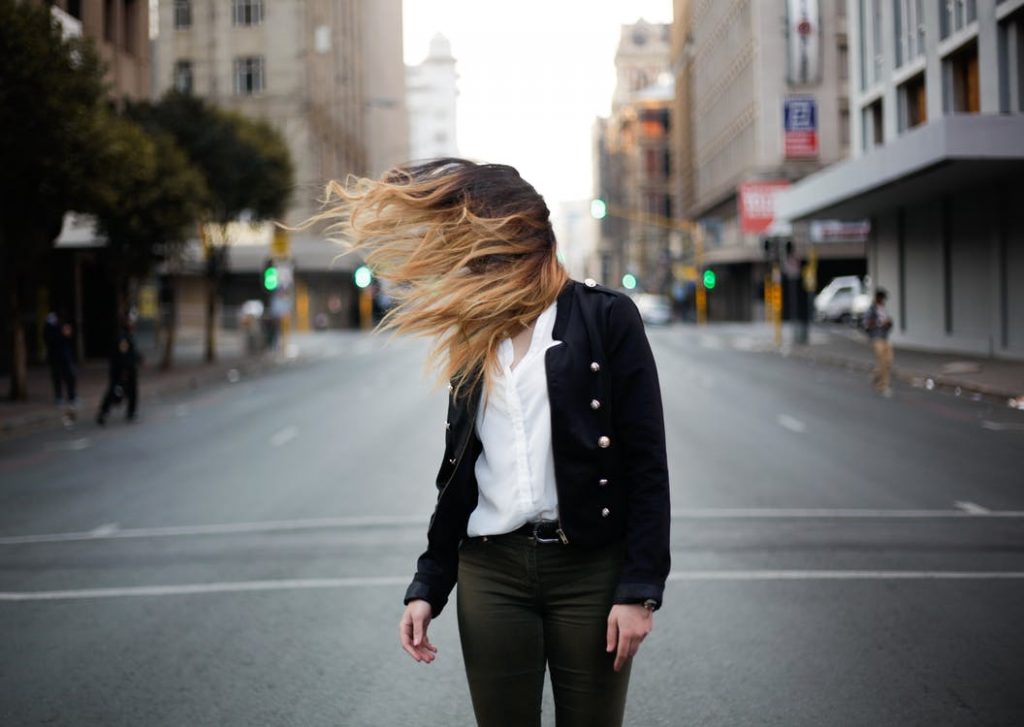 Razones Por Las Que Una Mujer Puede Perder Su Pelo