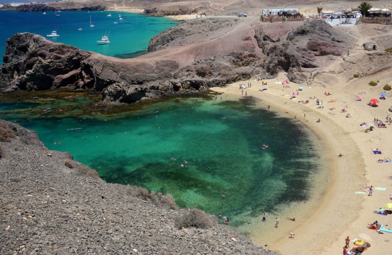 Canarias pide armonizar los sistemas de control sanitario para recuperar el turismo