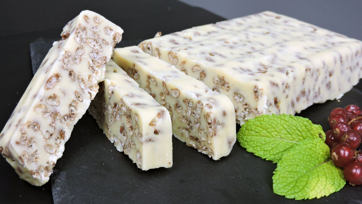 Cómo Hacer El Turrón De Chocolate Blanco Más Sabroso En Tu Propia Casa 1 Turrón Casero De Chocolate Blanco