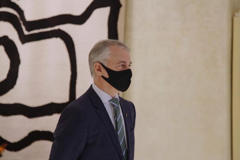 Urkullu pide «el mismo nivel de compromiso» para «no volver atrás» con la pandemia