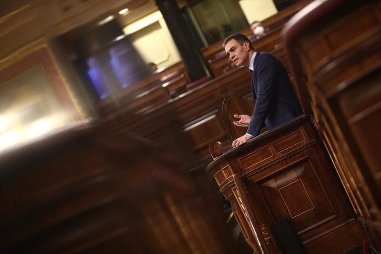 Sánchez asume que con el Brexit habrá que hacer «medidas puente» y «ser creativos»