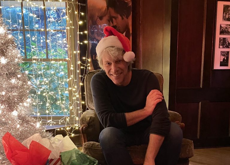 «A Jon Bon Jovi Christmas», su EP navideño
