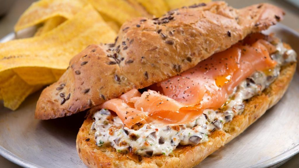 Sándwich De Salmón