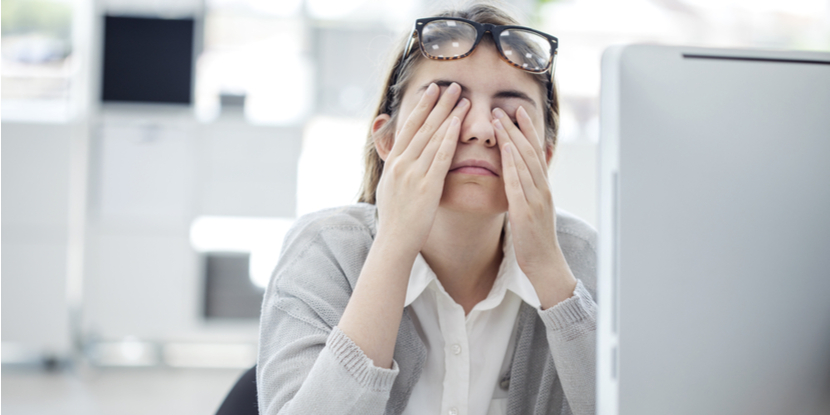 ¿Cuáles Daños Causa La Luz Del Ordenador En Tus Ojos?