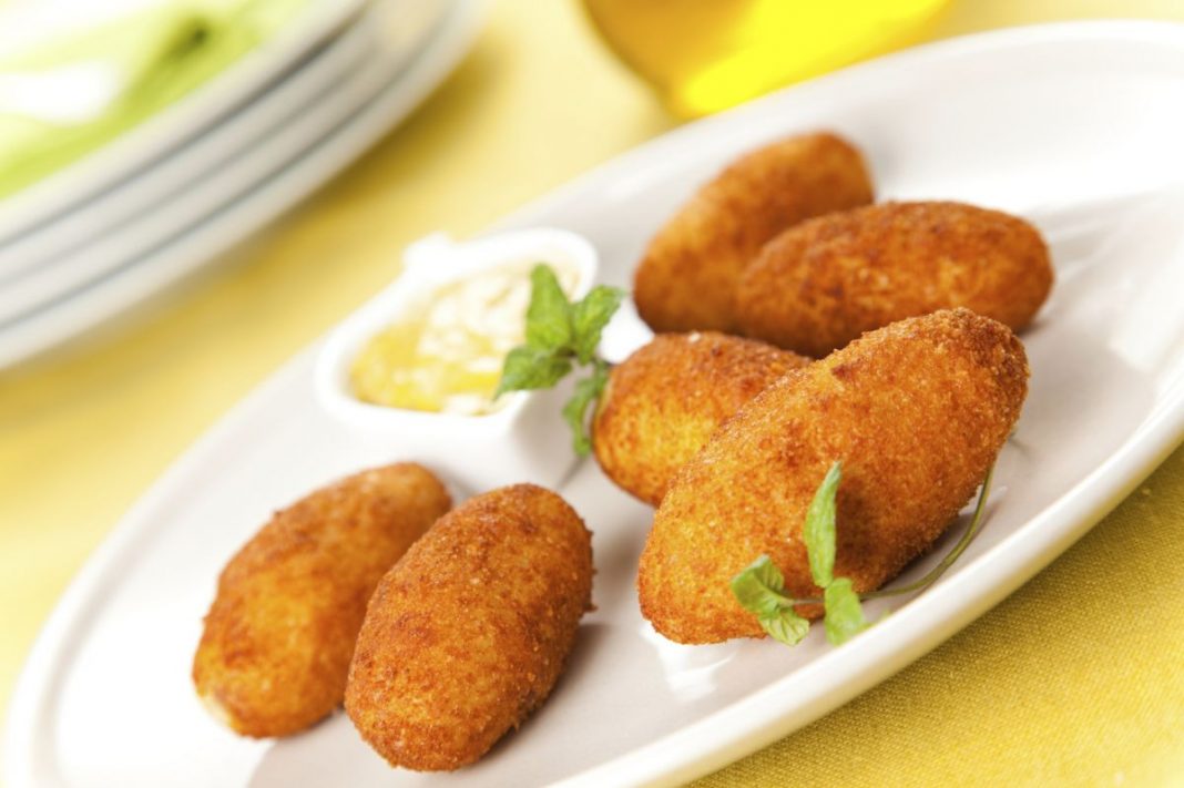 Cómo hacer unas croquetas de arroz cuasi perfectas