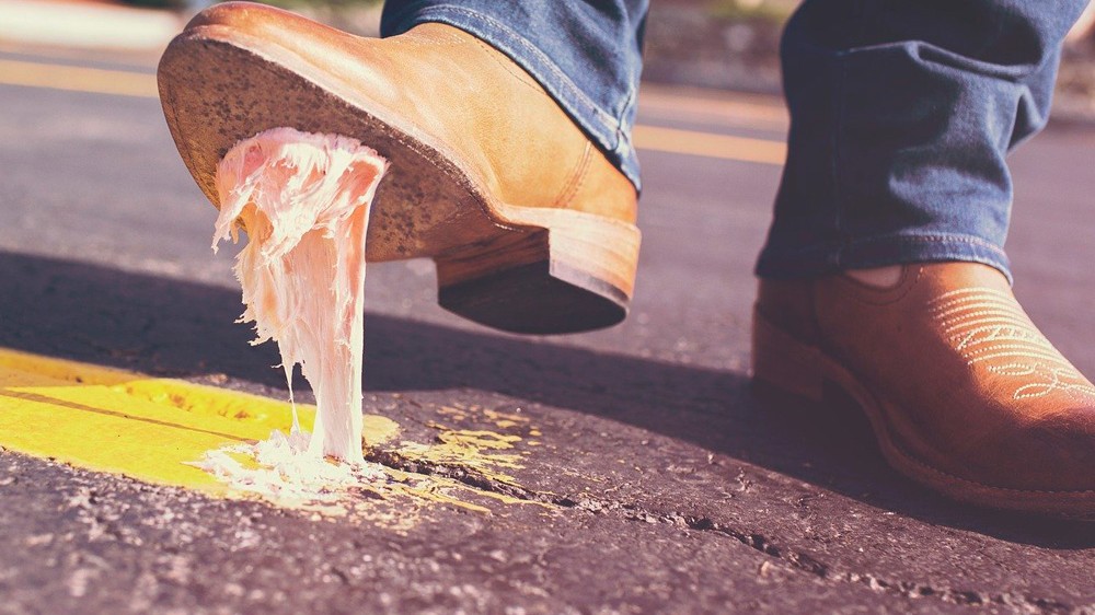 Cómo Quitar Un Chicle De La Suela Del Zapato 