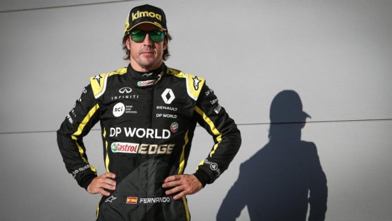 Renault defiende a Alonso y lanza una amenaza: «Esta en forma»