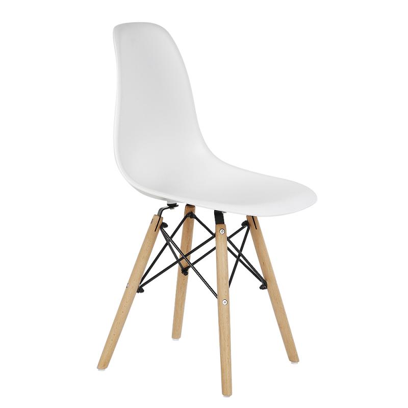 Silla Con Patas De Madera