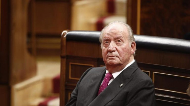 IU abona los 12.000 euros  para ejercer la acusación contra el Rey emérito
