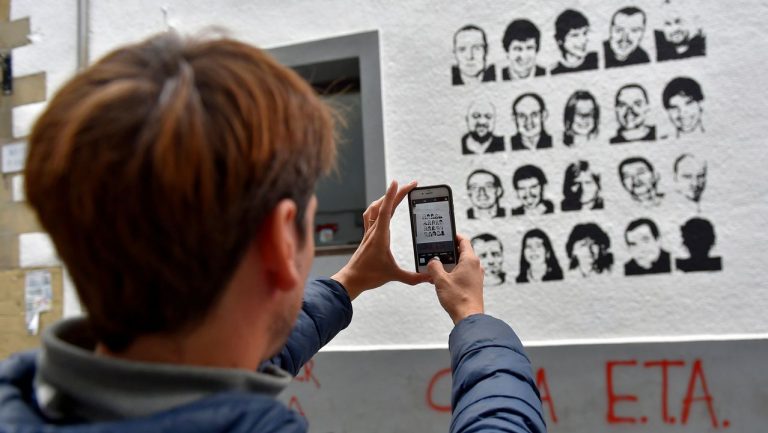 Interior traslada a otros 11 etarras y pistoleros históricos de ETA