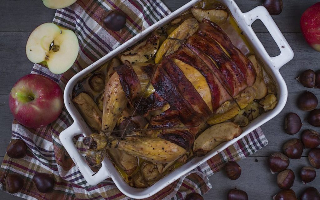 Pollo Asado Con Castañas Y Manzana