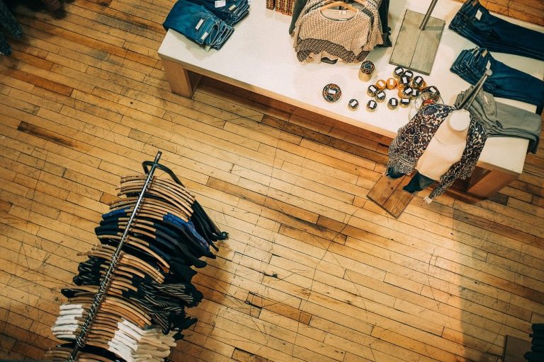 Qué es un comercial retail