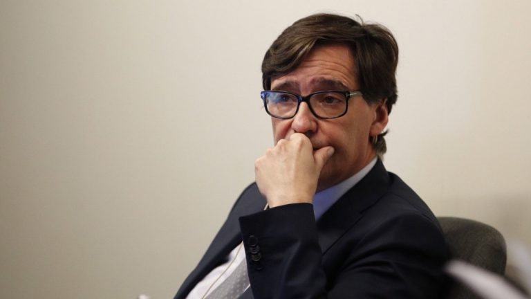 Illa afirma que se vacunará «sin vacilar» cuando le corresponda