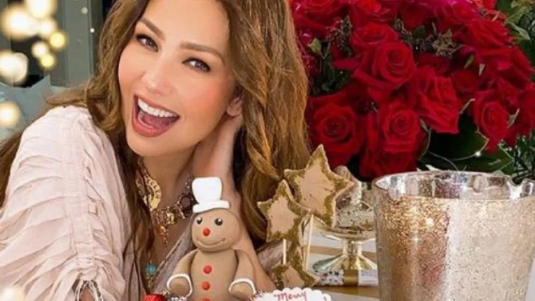 Thalia y su ‘Feliz Navidad’