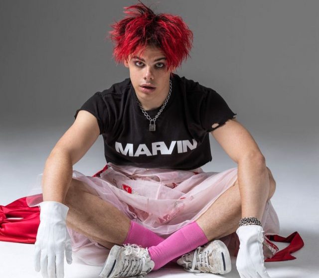 El cantante Yungblud presenta "Weird!", su nuevo álbum