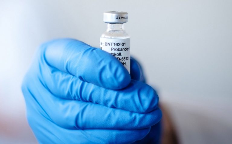 La Agencia Europea del Medicamento adelanta la reunión para la evaluación de la vacuna