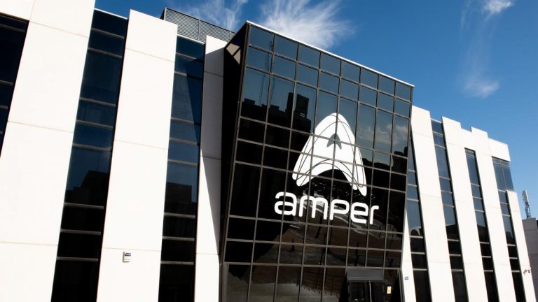 Amper se adjudica cinco contratos en Perú, México, Estados Unidos y Aeropuerto de Menorca