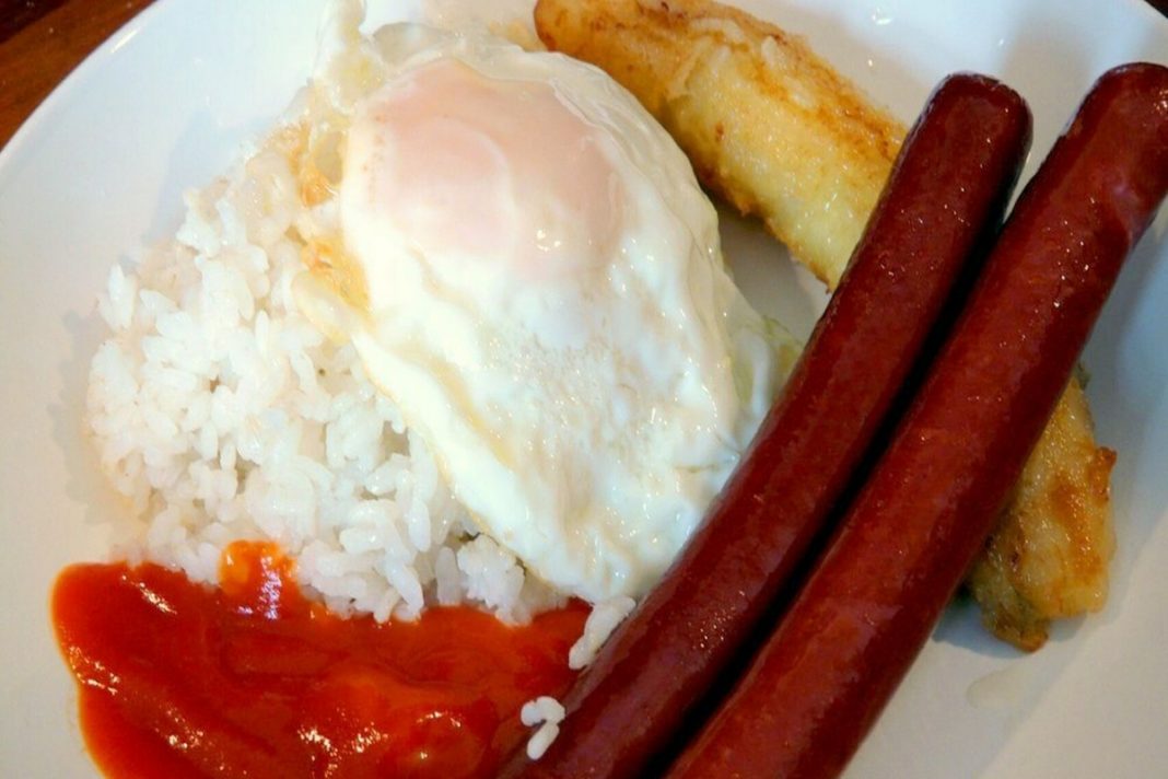 Cómo hacer un arroz a la cubana perfecto