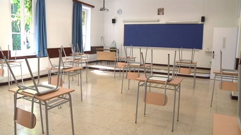 La pandemia obliga a cerrar cuatro escuelas infantiles y más de 50 aulas en Galicia