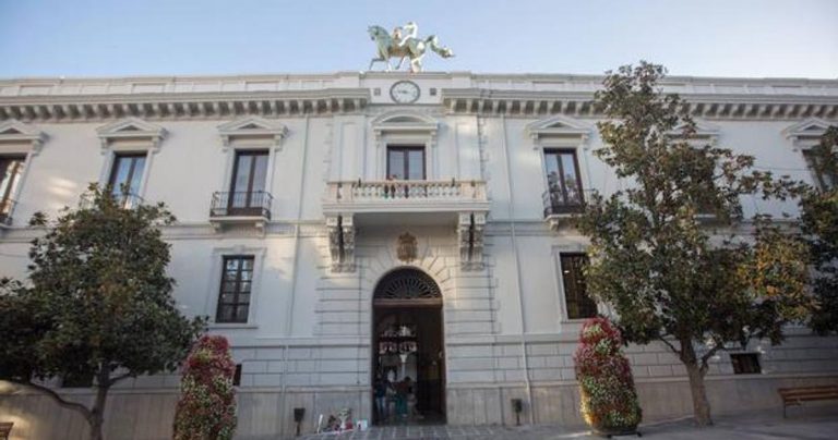 Ayuntamiento de Granada decidirá de forma «colegiada» sobre la Semana Santa