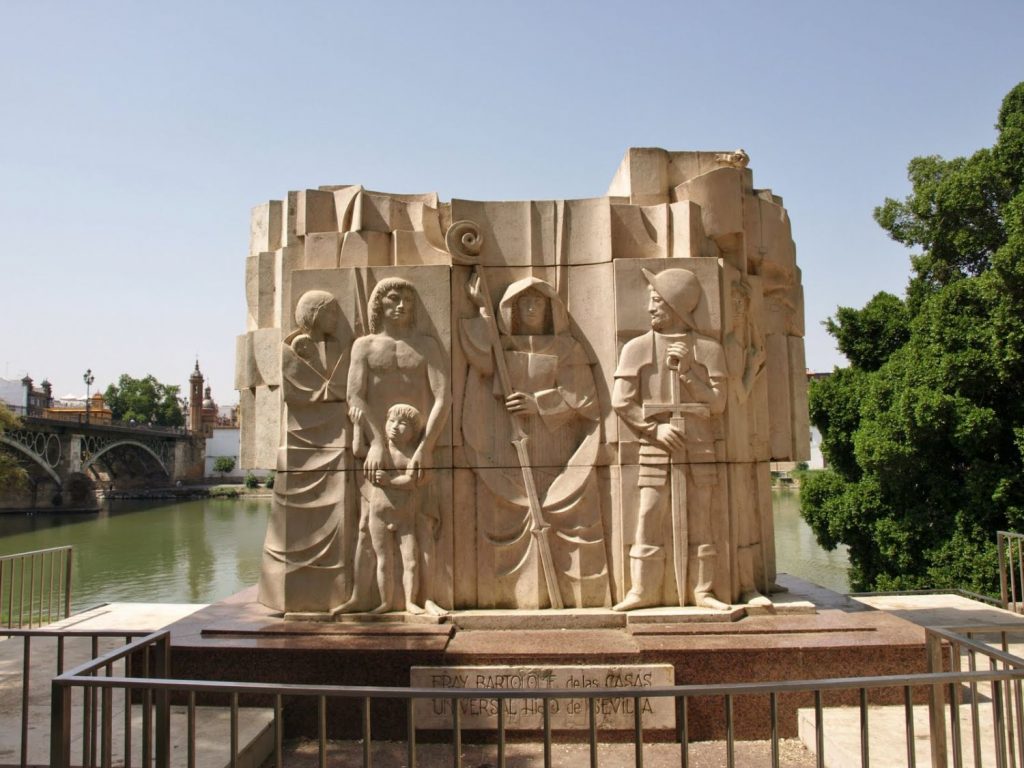 El Monumento A Fray Bartolomé De Las Casas Que Hay En Sevilla Y Que Reconoce Su Labor Con Los Derechos Humanos.