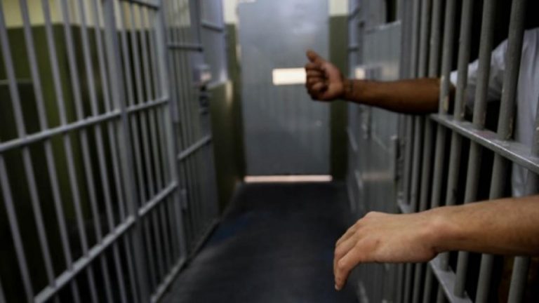 Mantienen la pena de 18 años de cárcel para el acusado de pagar a menores tuteladas a cambio de sexo