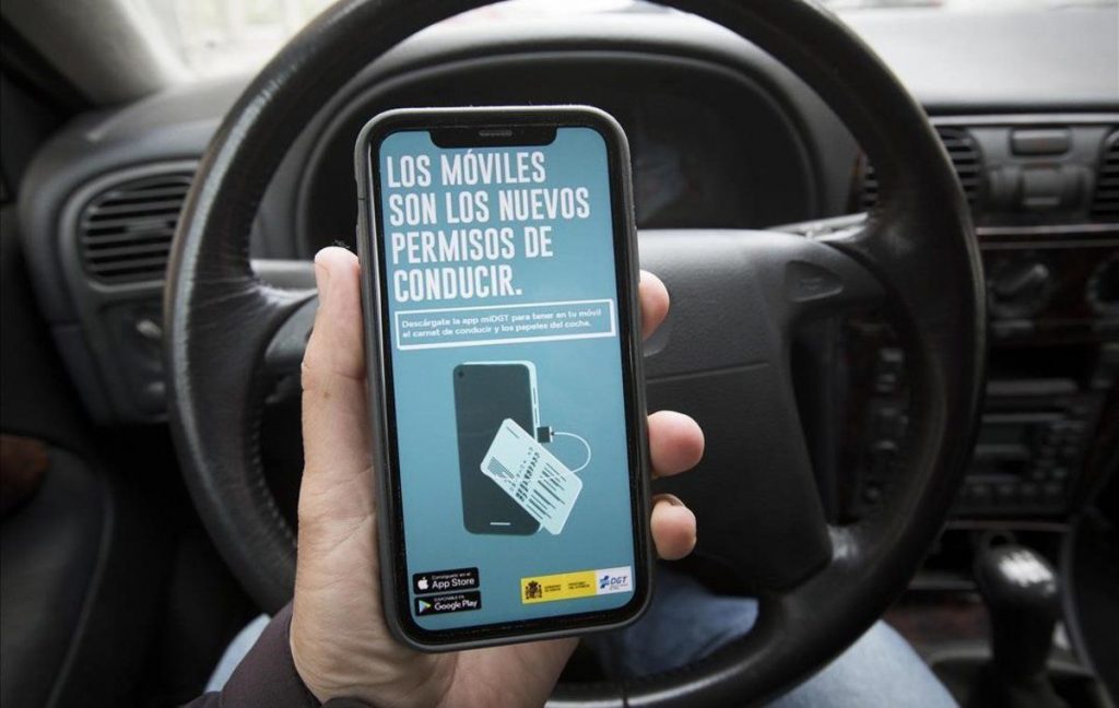 Mi Dgt: Cómo Pagar Las Tasas De Un Vehículo Con Tu Móvil
