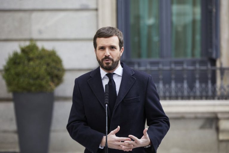 El PP lanza la campaña «la Constitución es la solución»