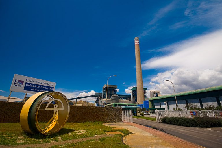 Endesa lanza un concurso que busca proyectos para terrenos de la central térmica de Carboneras