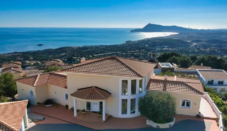 La compra de chalets en la costa Blanca batirá récords en 2021