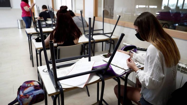 El TSJC obliga a un mínimo del 25% de enseñanza en castellano en Cataluña
